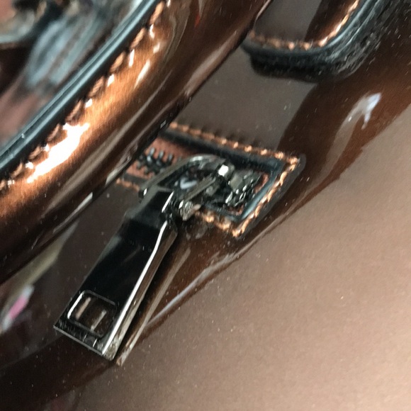 Exquisite color NEW patent leather bag- ignore reflections - no stains or marks - Picture 8 of 8